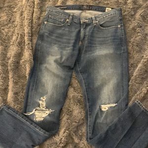 Lucky Brand Sienna Slim Boyfriend distressed Jean